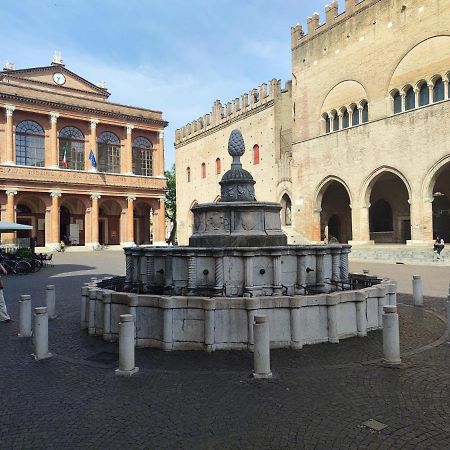 Appartamento In Piazza Cavour Centro Storico Rimini Exteriör bild